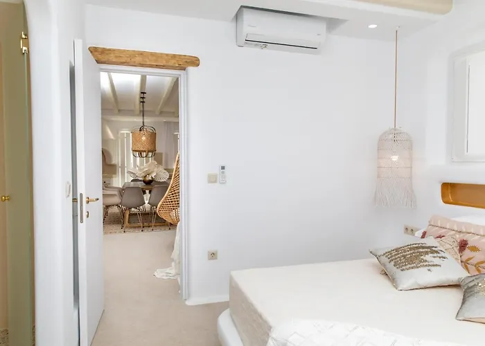 别墅 Gold & White Maragkas