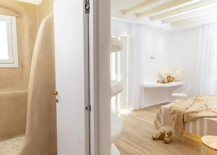 别墅 Gold & White *