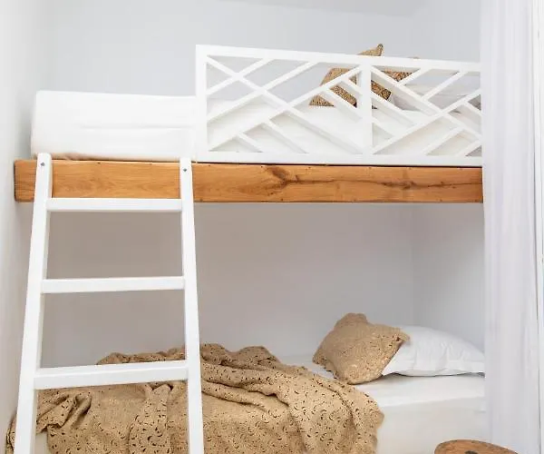 别墅 Gold & White *